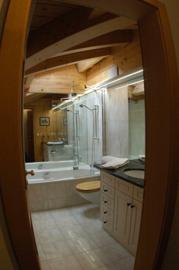 Chalet Guggenbiel Zermatt Exteriör bild